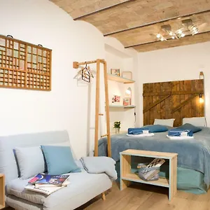 https://private-modern-studio-paolina-city-center.it-romehotels.com